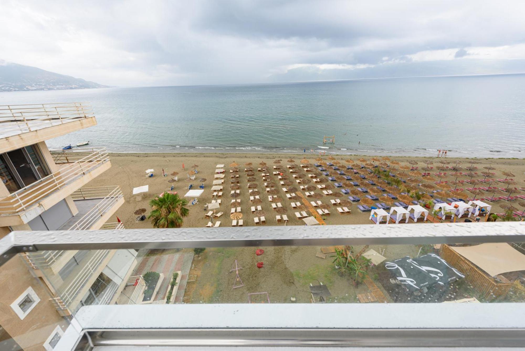 Sea & Sand Вльора Екстер'єр фото